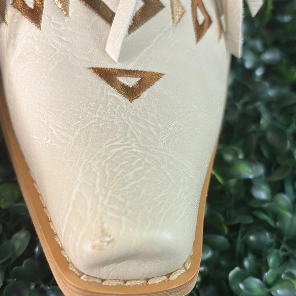 Fringe Western Boots - Cream - Picture 10 of 11